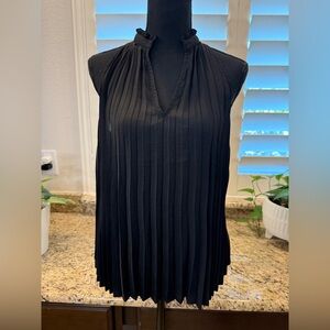 NWT Express Black Pleated Sleeveless Top – Size Smal